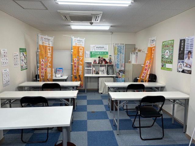 ROBOT School ヒューマンアカデミー　プログラミング教室 ロボット教室紹介動画（プログラミング編） - YouTube